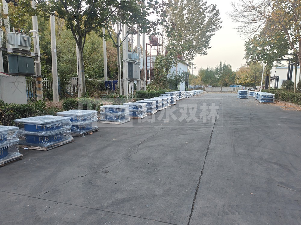 LRB1500隔震支座厂家电话 橡胶隔震支座LRB 建筑高阻尼叠层隔震支座