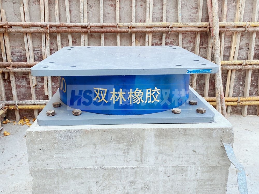 高阻尼叠层隔震支座什么价格 建筑工程支座厂家电话 建筑FPS建筑摩擦摆支座